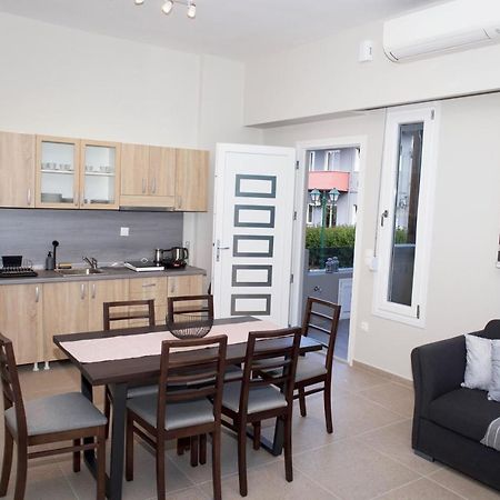 Giotis Apartments เลปโตการายา ภายนอก รูปภาพ