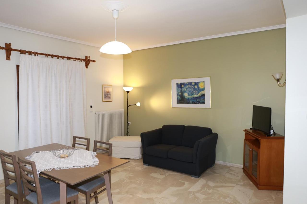 Giotis Apartments เลปโตการายา ภายนอก รูปภาพ
