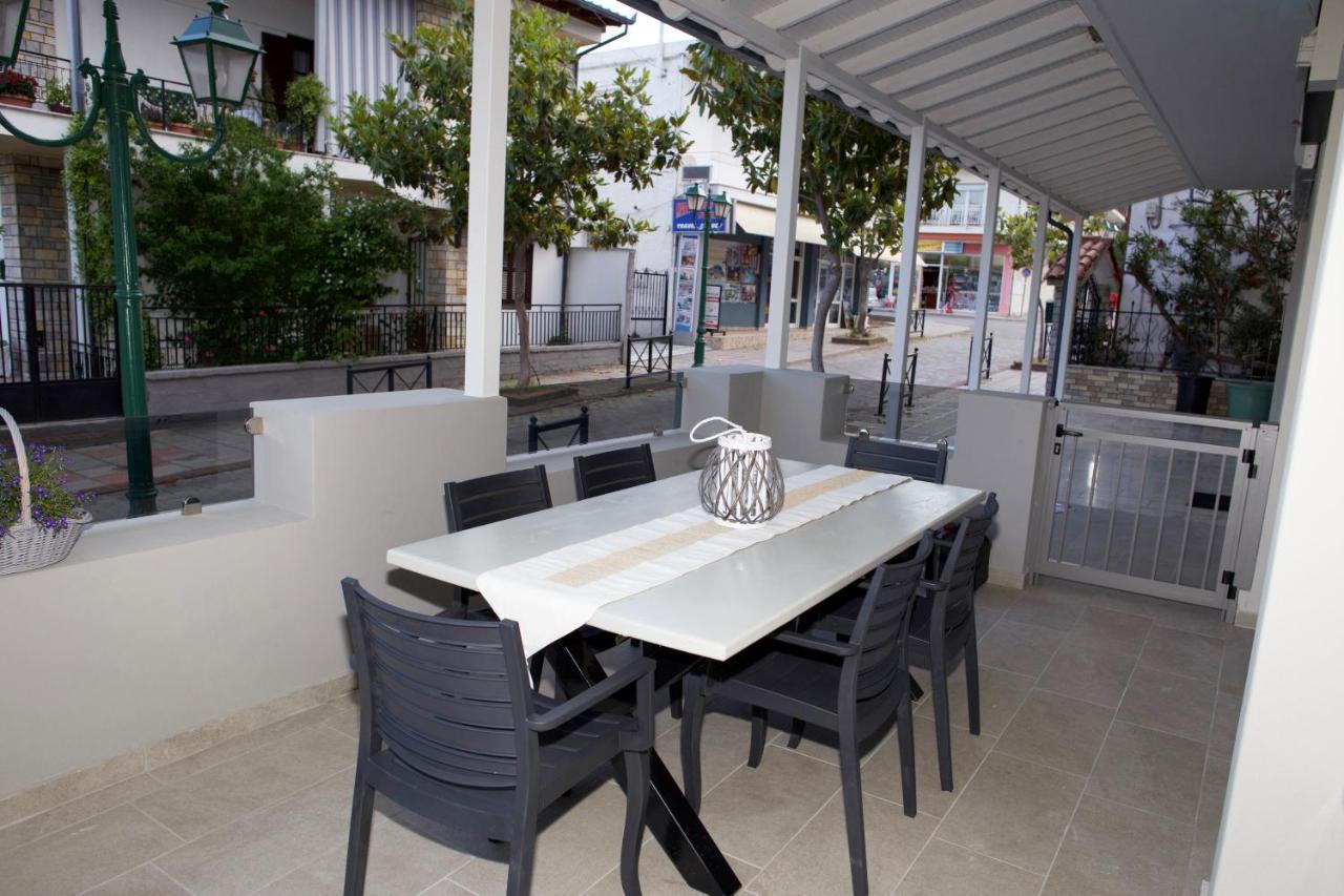 Giotis Apartments เลปโตการายา ภายนอก รูปภาพ
