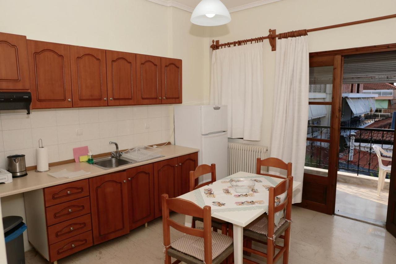 Giotis Apartments เลปโตการายา ภายนอก รูปภาพ