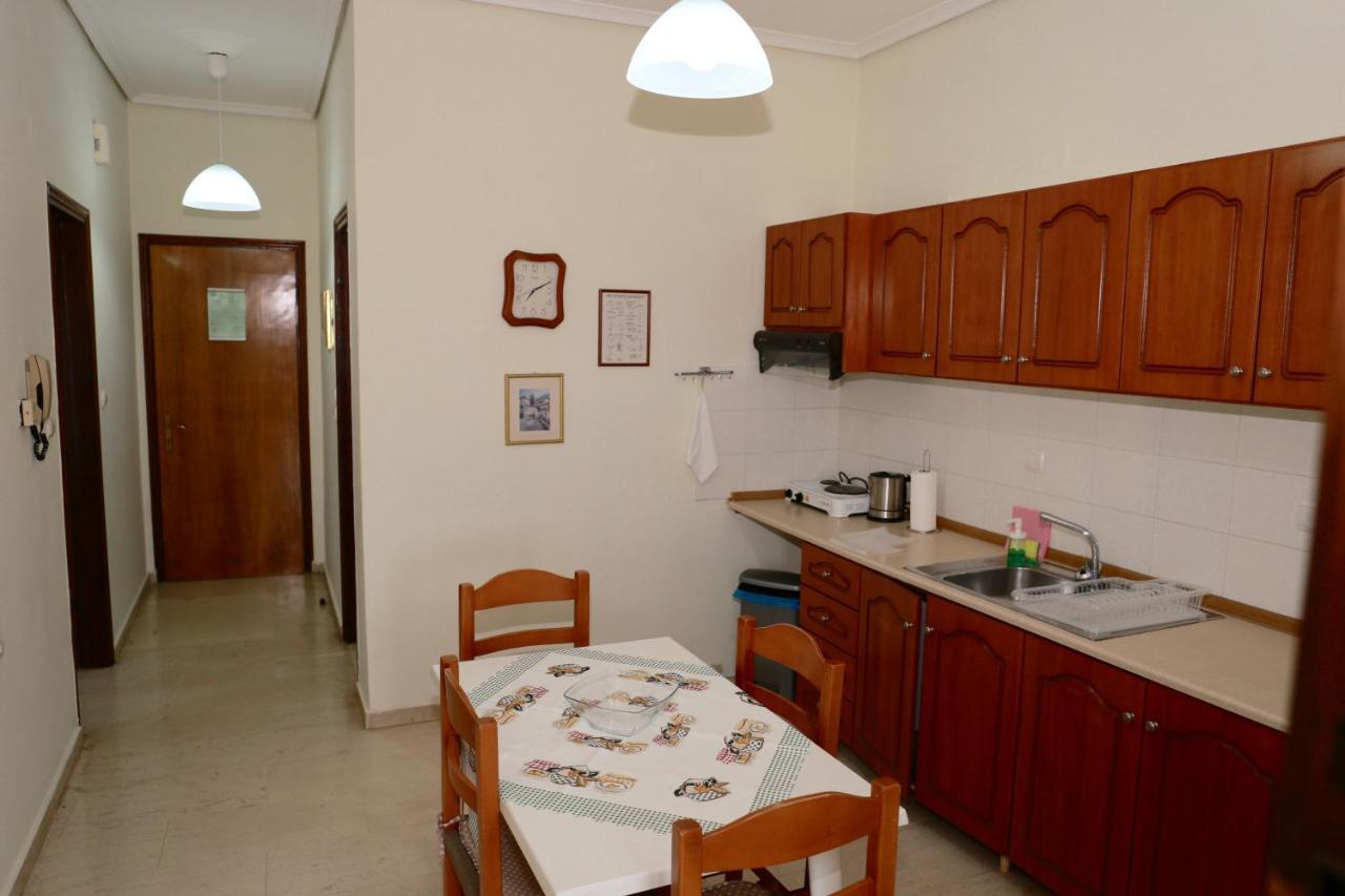 Giotis Apartments เลปโตการายา ภายนอก รูปภาพ